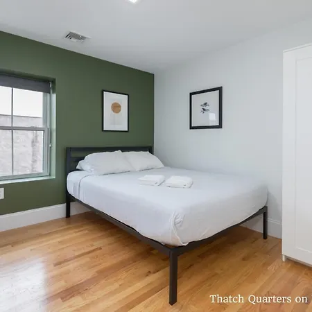 West Broadway Quarters By Thatch Boston Exterior photo